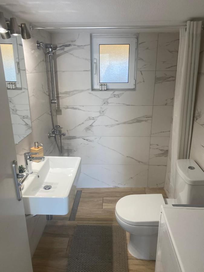 Thiseio Big Apartment 아테네 외부 사진
