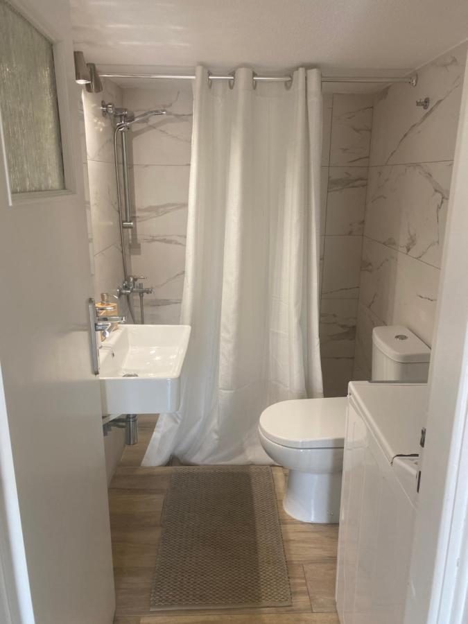 Thiseio Big Apartment 아테네 외부 사진